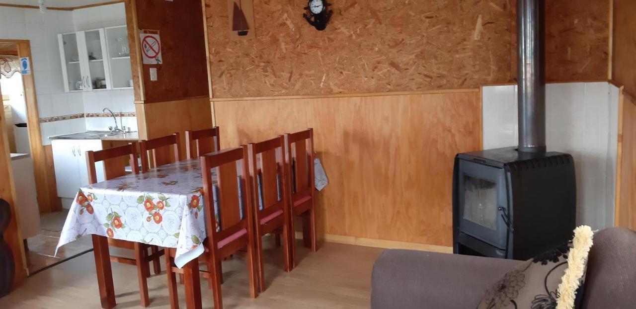 Cabanas Robinson Puerto Puyuguapi Exteriör bild
