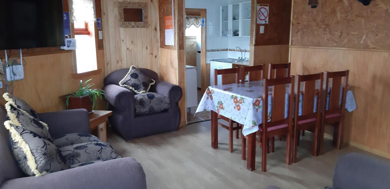 Cabanas Robinson Puerto Puyuguapi Exteriör bild