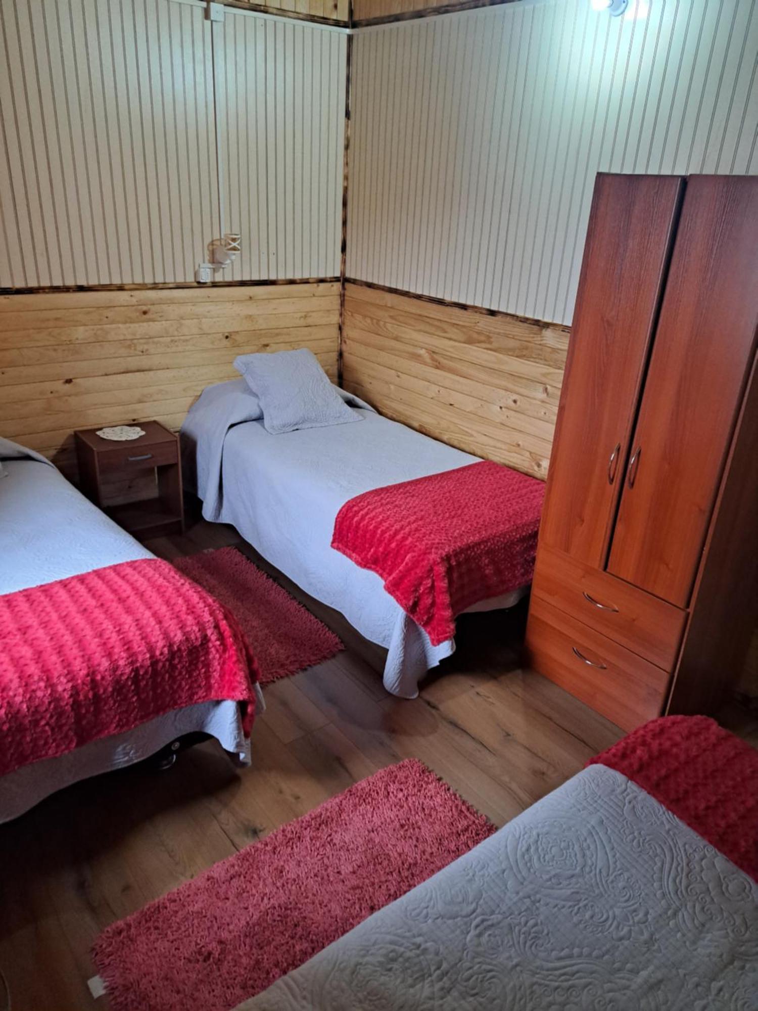 Cabanas Robinson Puerto Puyuguapi Exteriör bild